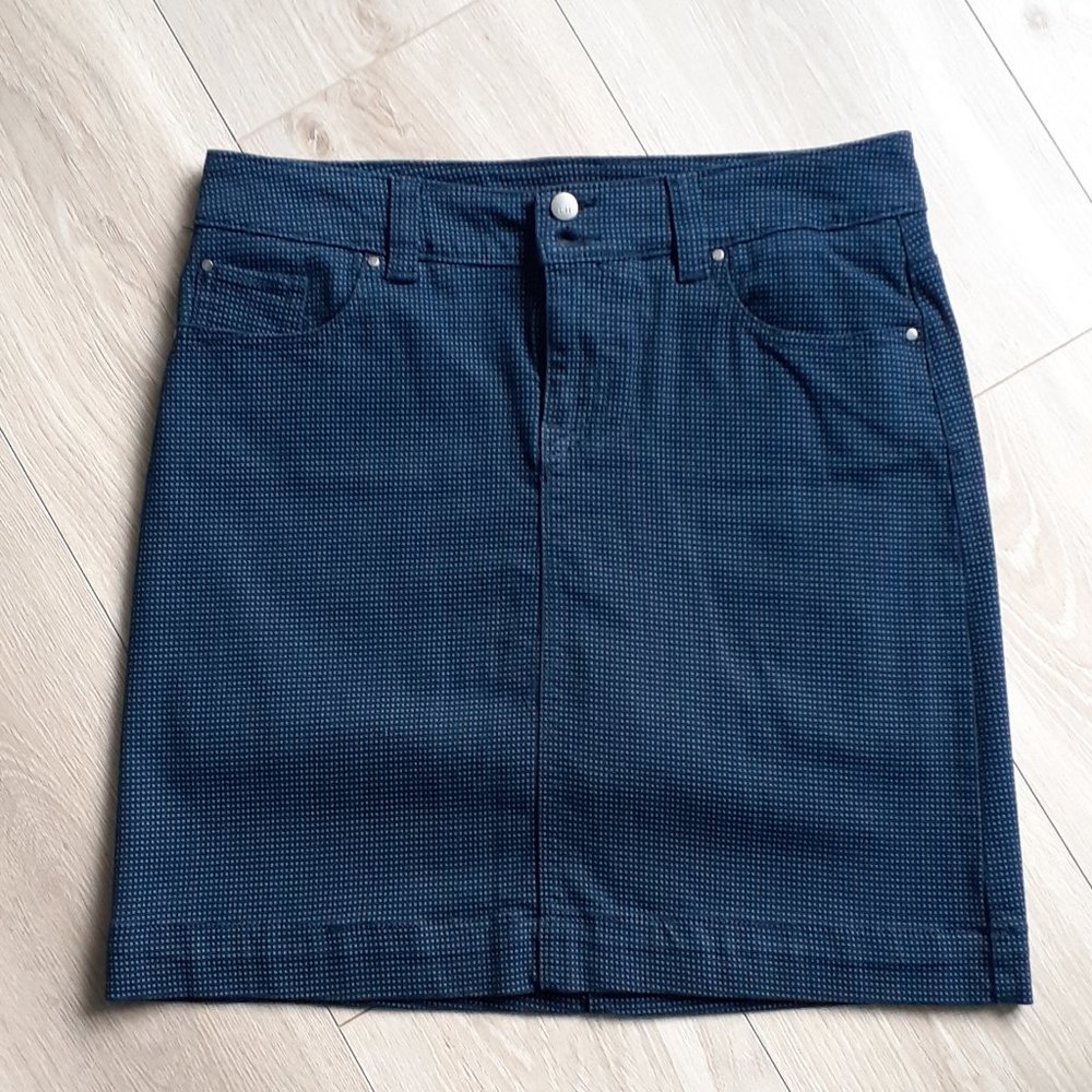 Skort - Picture 2 of 5